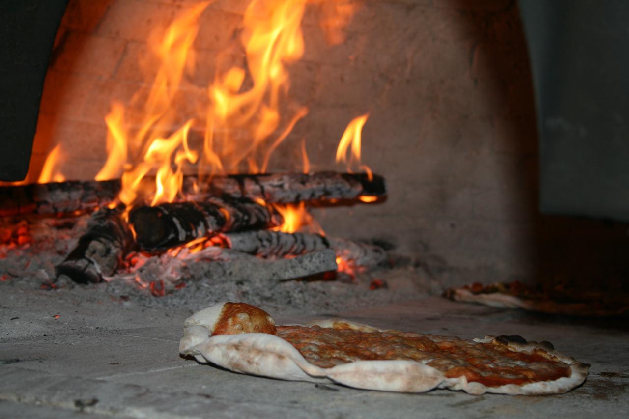 Hotel Ristorante Benigni Campagnano Di Roma Dış mekan fotoğraf