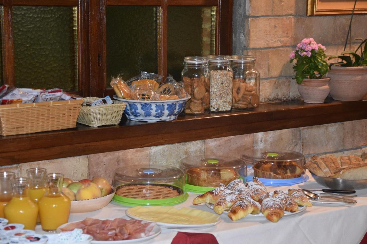 Hotel Ristorante Benigni Campagnano Di Roma Dış mekan fotoğraf