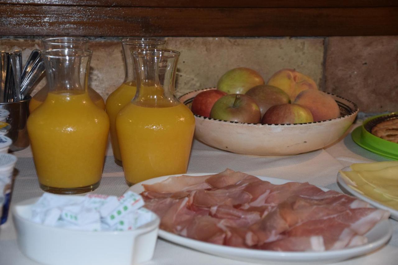 Hotel Ristorante Benigni Campagnano Di Roma Dış mekan fotoğraf